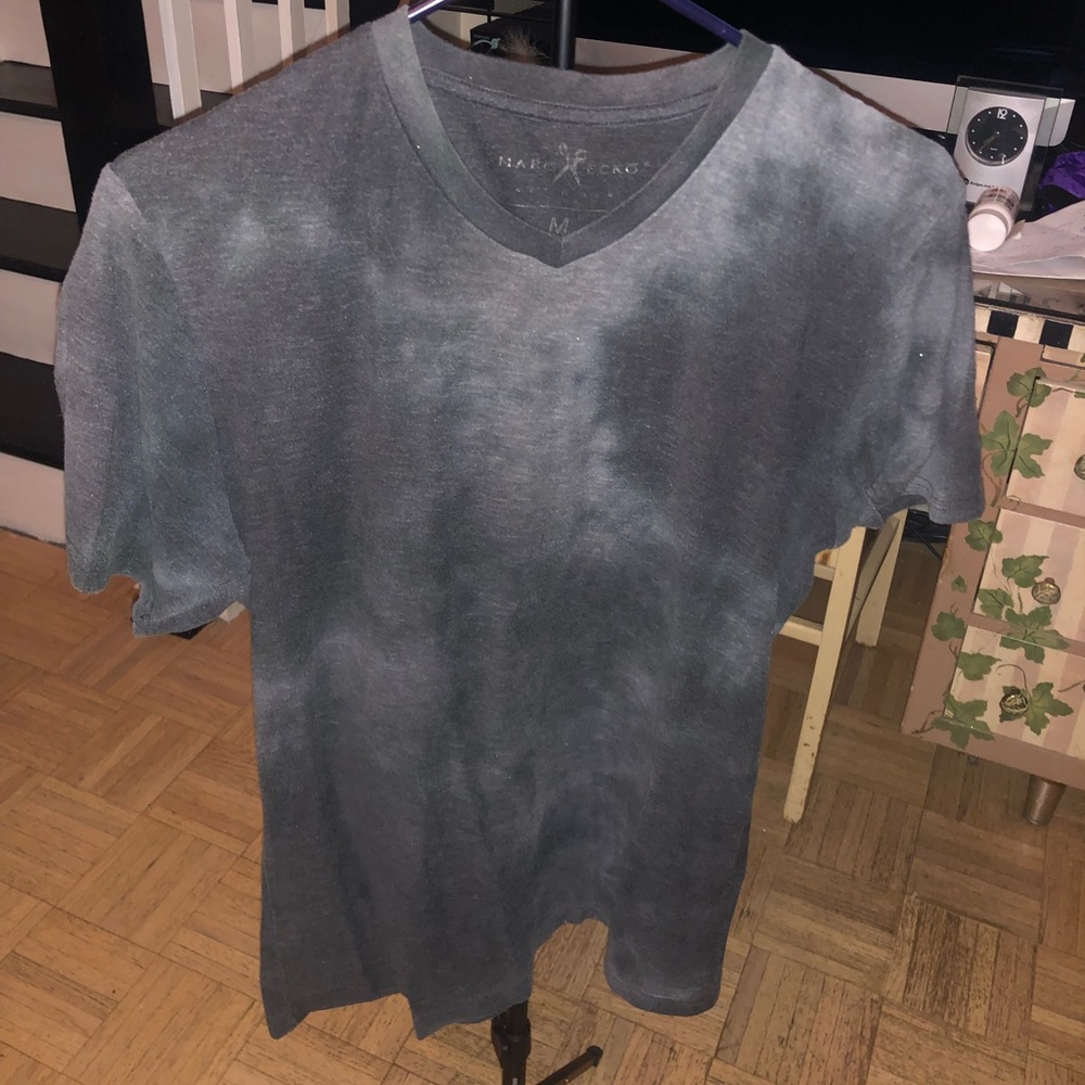 Marc ecko v neck
